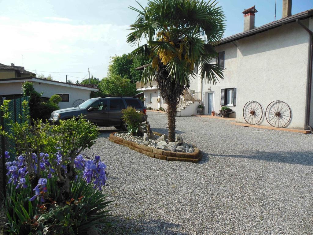 Al Pic De Corone Bed and Breakfast Terzo d' Aquileia Εξωτερικό φωτογραφία